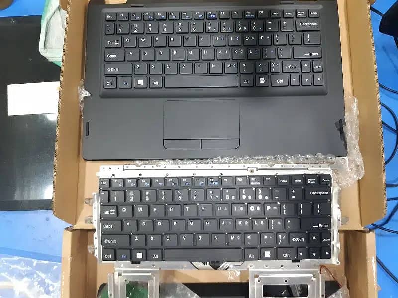 Haier Y11C Motherboard and Keyboard 5