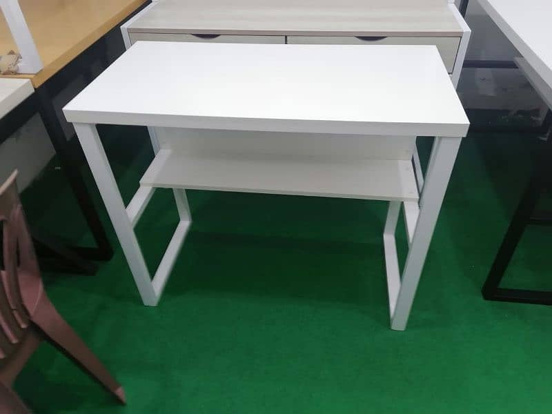Laptop tables in compact sizes available 10