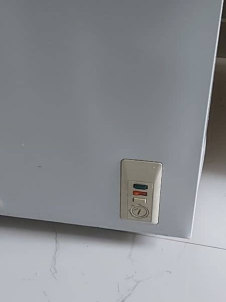 Haier deep freezer condition 10 on 10 6