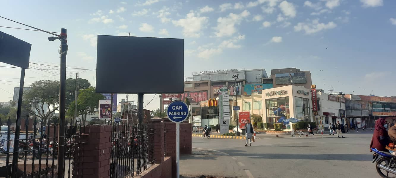 SMD Screens in Karachi| Digital Billboards|4K Screens in Karachi 7