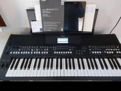 Yamaha PSR sx 600 Keyboard