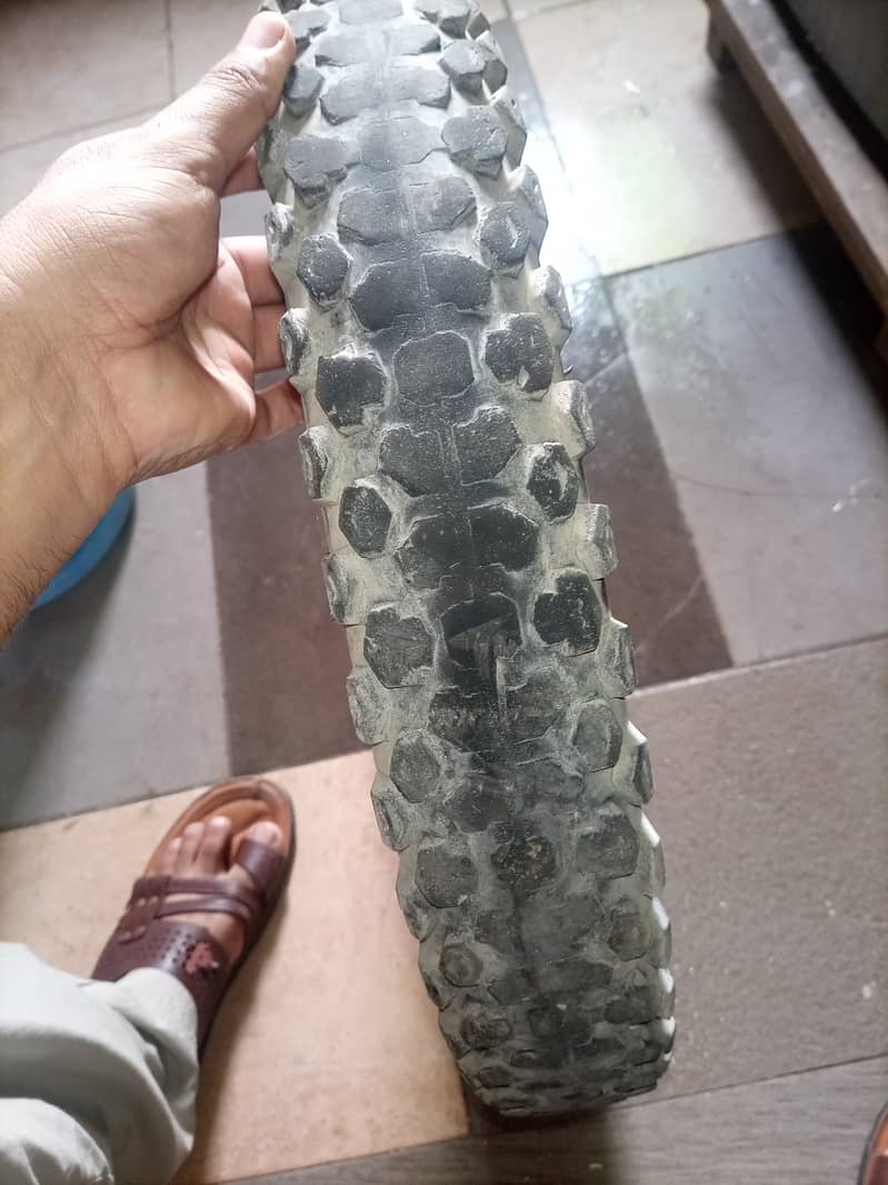 CG 125 rear tyre 0