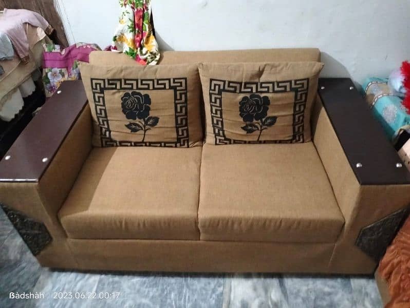 Sofa king Size New Design Very attractive 4