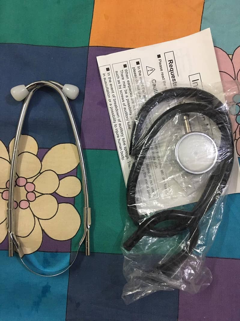 Dual Head original Kenzmedico Stethoscope, never use even once 1