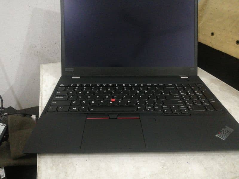 Lenovo thinkpad T590 i7 8th 2