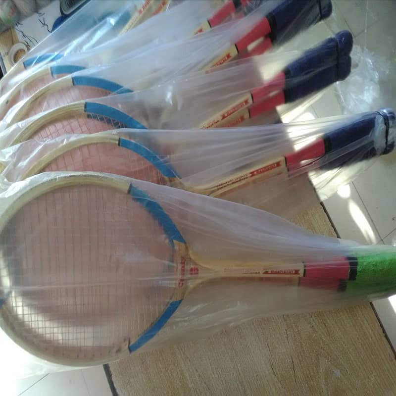 Wooden Badminton Rackets 12pcs Pack With Badminton Net & Shuttle 2