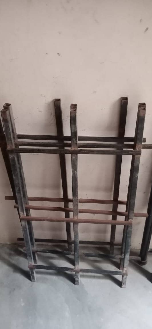 2 x Iron bed sale 8