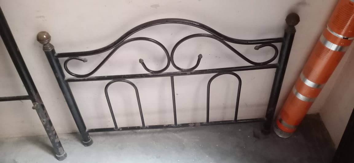 2 x Iron bed sale 10