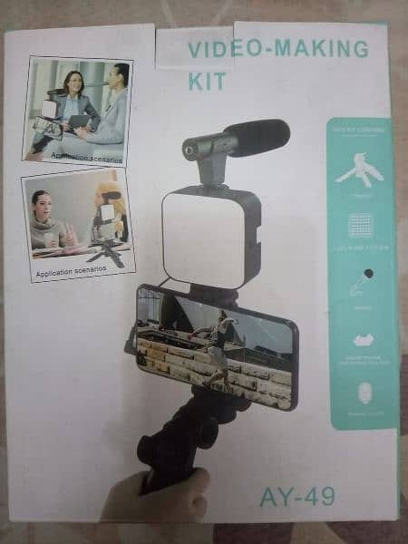 VLOGGING KIT with BLUETOOTH REMOTE 0