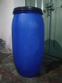 Plastic Drum for sale like new.