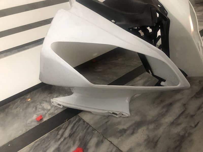 Yamaha R6 nose 3