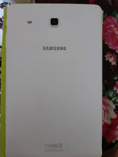 Samsung Tablet Galaxy Tab E 1