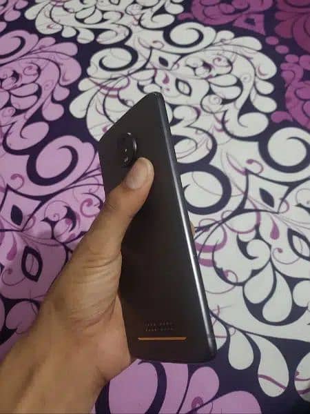 Moto Z4 4/128 PTA APPROVED like brand new 4