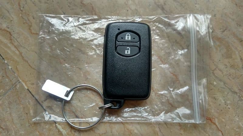 Toyota Vitz Aqua Daihatsu Move Mira Tanto Boon Passo Keyless Remote 1