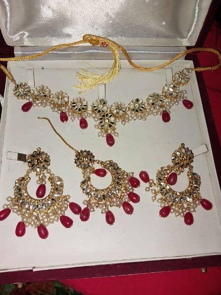 jewellery set 1