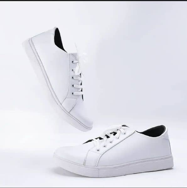 white sneakers size 39 1