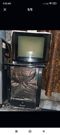 sumsung slim t. v. 21 inch . condition is Good. .