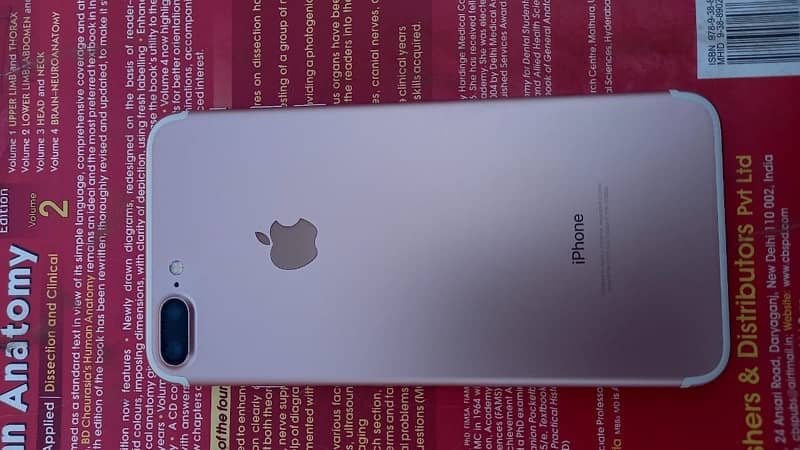 iphone 7 plus 32gb scratchless never opened 1