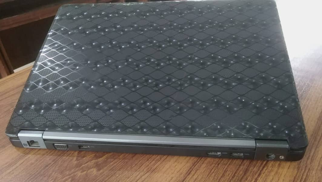 DELL LATITUDE 3