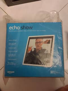 Amazon Echo Show and Echo Dot (White)
