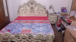 King Size Bed  with 2 side table (without Metress)