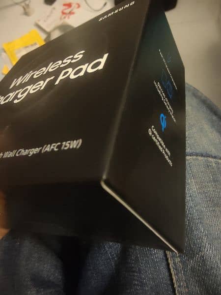 Samsung Wireless Charging Pad (Original Sealed) 5