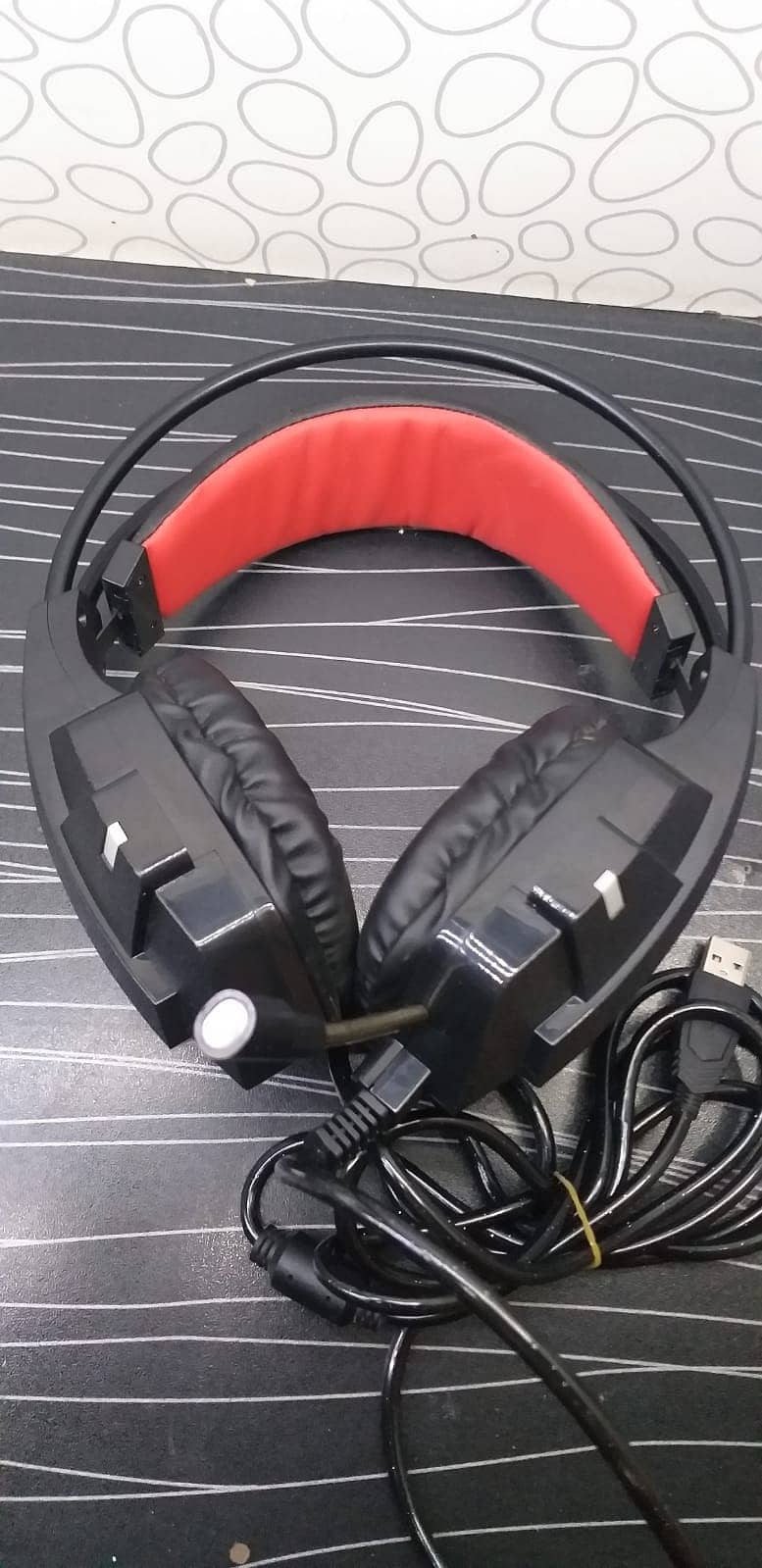 Lenovo Gaming headphone HU85 14