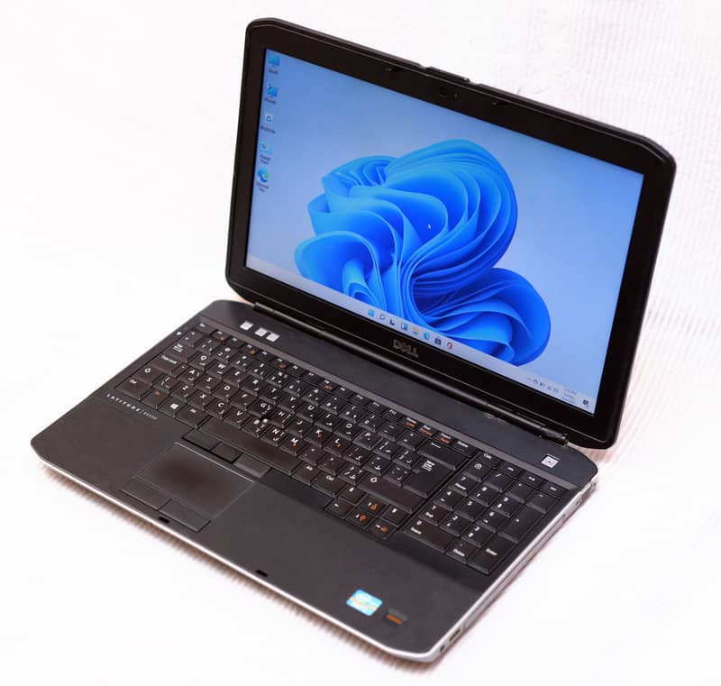Dell E5530 Laptop i5  3rd Gen Ram 6 GB, HDD 500 GB, Backlit Keyboard 1