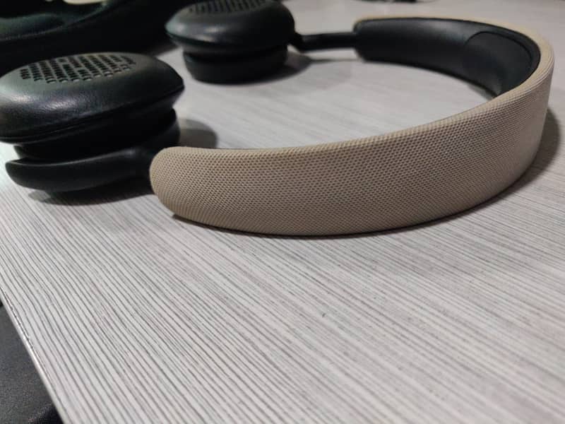 Bang & Olufsen Beoplay H2 B&O 2