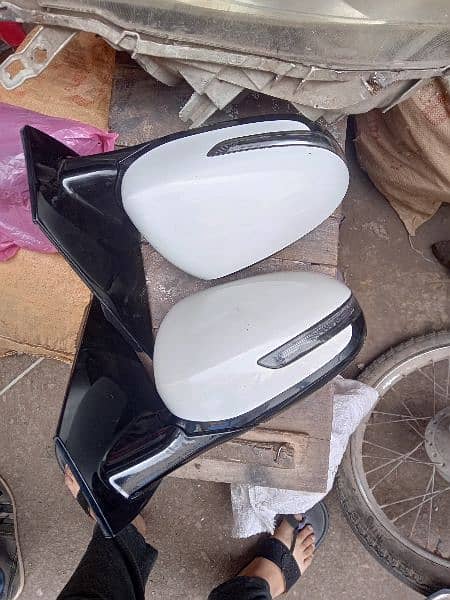 Kia Sportage Both Side mirrors Available 0