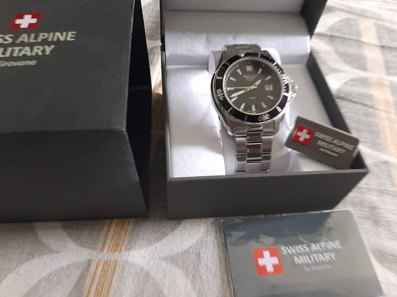 Swiss Alpine Military 7040.1137SAM brand new for sale 3