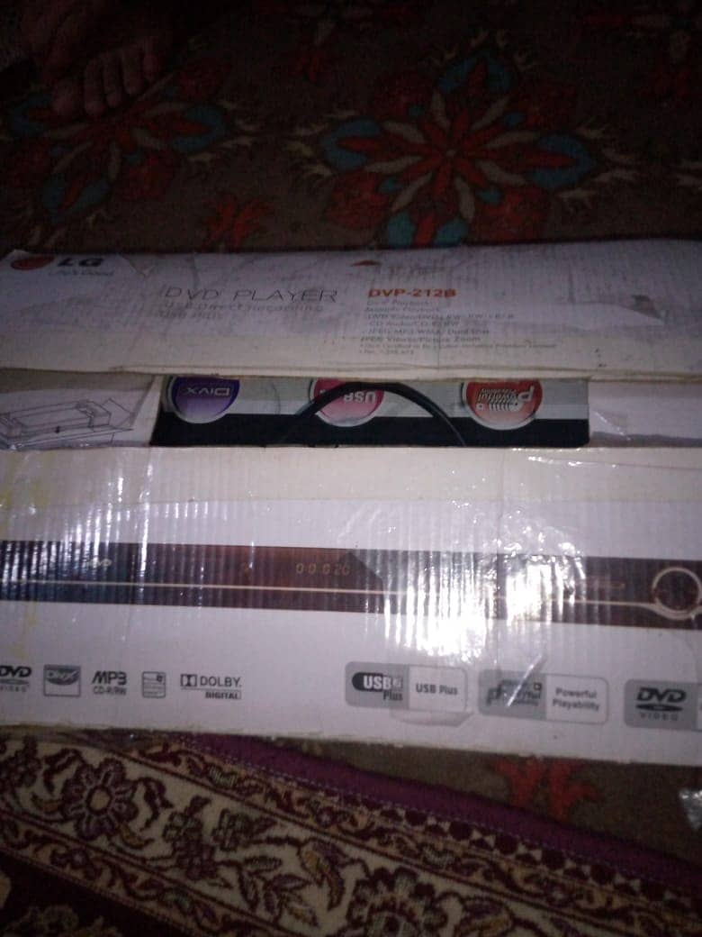 LG DVD Player For sale in new condition with box packing 2