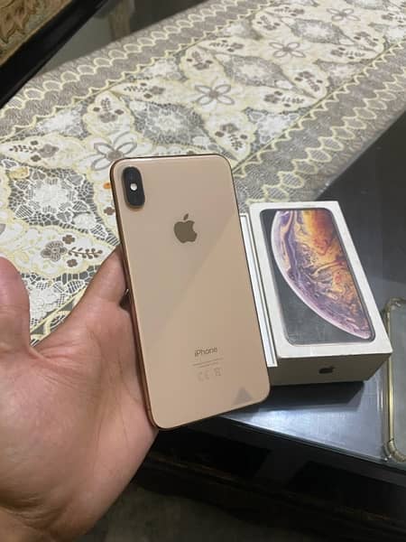 iphone xsmax  Dual sim approved 64gb iphone xa max Gold 82BH 8