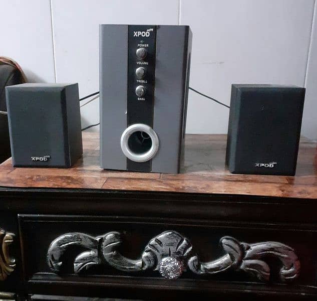 Xpod Sound System Music System with Boofers Voofers two Speakers Aux 8