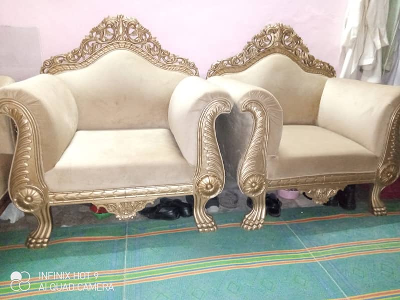 Good condition 10/10           5 seater sofa Price full and final 3