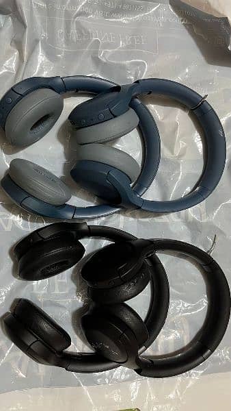 Gaming headphones, Sony.  aux model can b used with aux for gaming 3