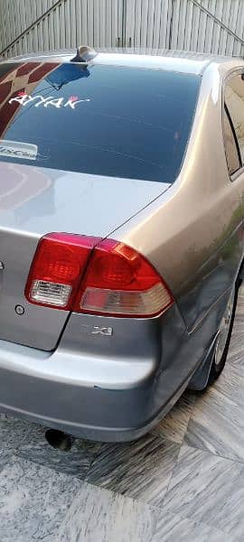 Honda civic 2005 model 13