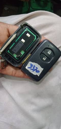 Toyata aqua and Toyota vitz all model remote key available hy 0