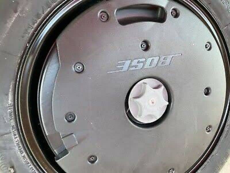 bose sparewheel woofer built-in amplifier with 1 woofer with basetube 3