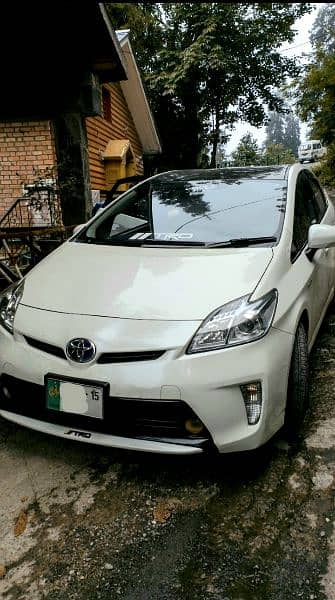 Toyota Prius S 1.8 pearl white 2