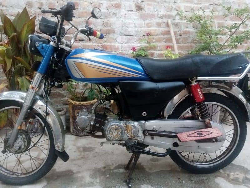 Rohi 2010 model urgent sale engine ful pack new Tyre 1