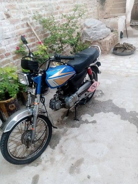 Rohi 2010 model urgent sale engine ful pack new Tyre 3