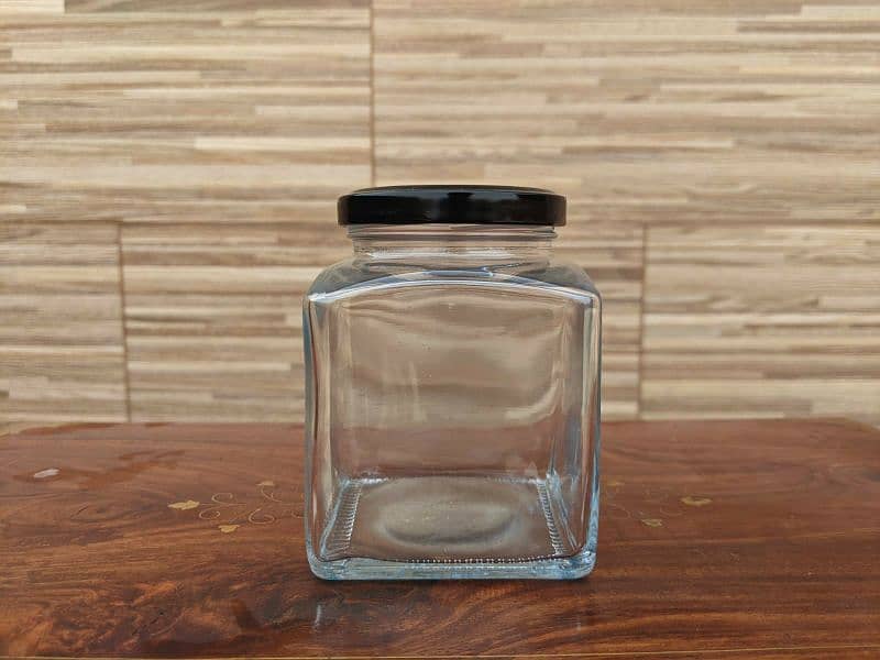 Glass Jars & Glass Bottles for Packaging Available in Bulk Quantity 1