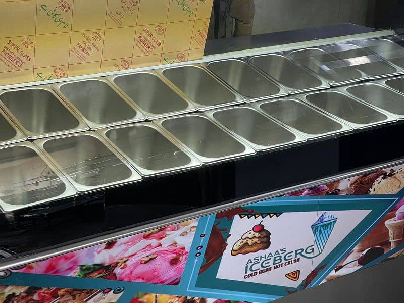 Ice Cream Display Counter Freezer 18