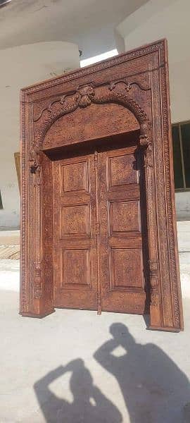 dayer doors/ antique door/ furniture/ bed/ swati furniture 0