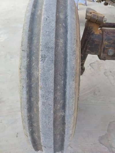 Gernel  adhy tyre