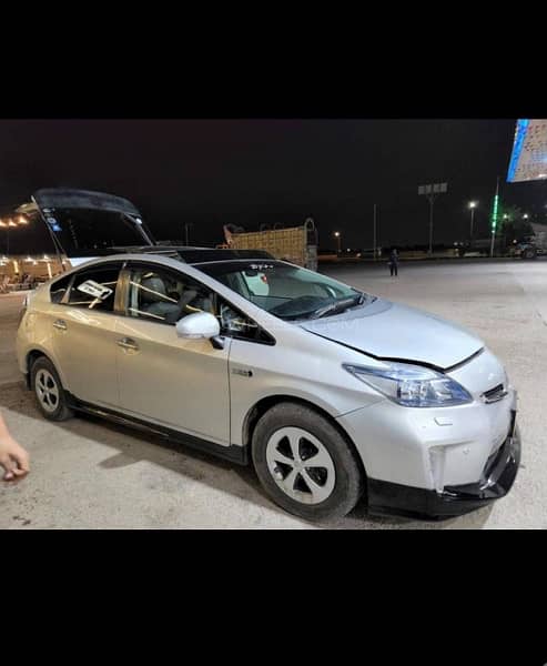 PRIUS (PHV)PLUG IN HYBRID ) 2