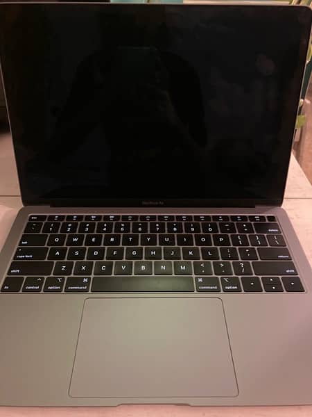 Apple macbook air 13” 2019 1