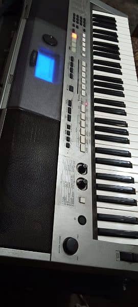 Yamaha PSR E443 Professional Keyboard Available 1