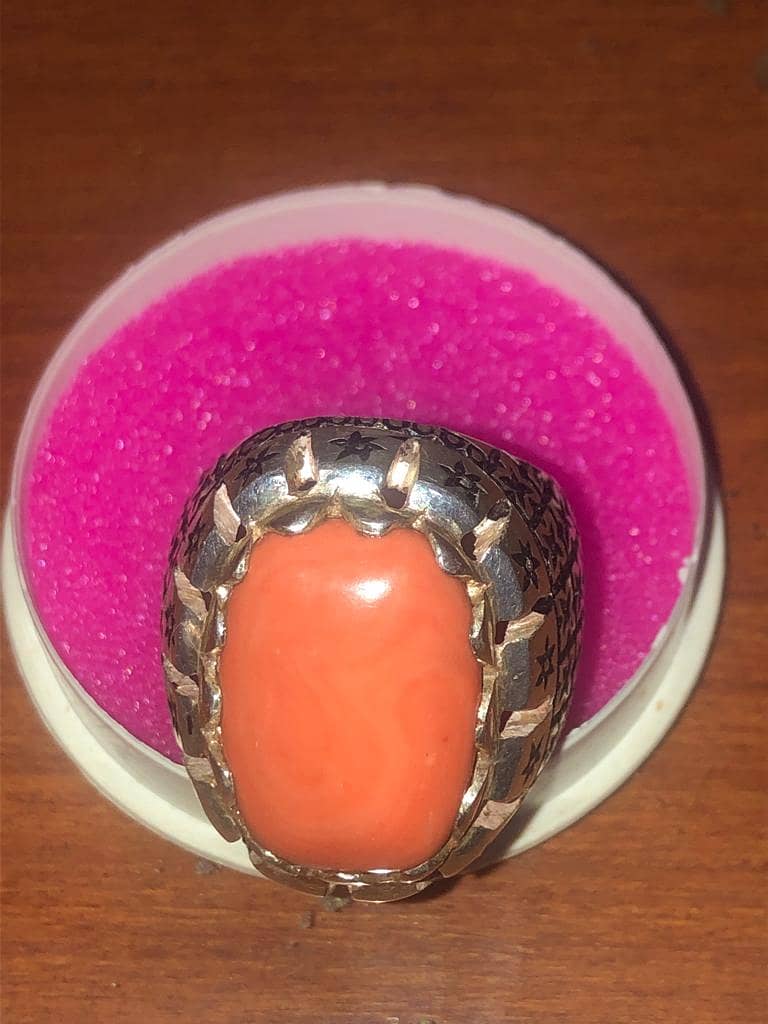 ANTIQUE WORLD PRESENT A UNIQU ITALIAN MARJAN WIH HANDMADE SILVER RING 0